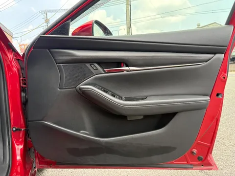Mazda MAZDA3 Fastback