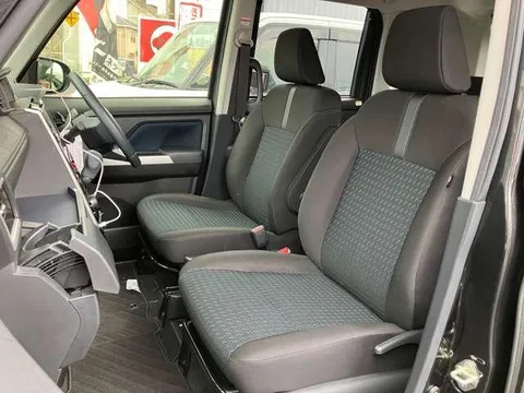 Subaru Justy Minivan