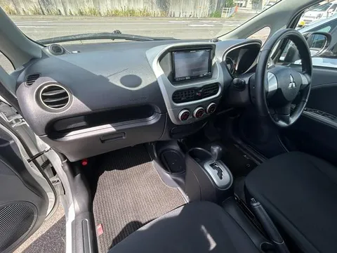 Mitsubishi I