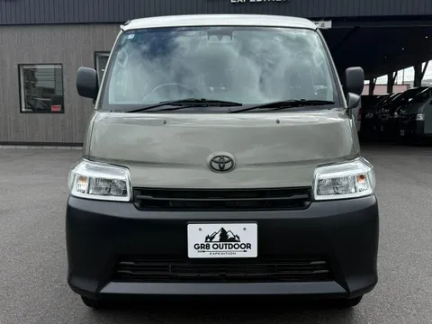 Toyota TownAce Van