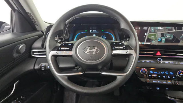 Hyundai Elantra (Avante)