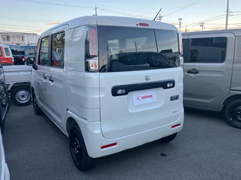 Suzuki Spacia Base