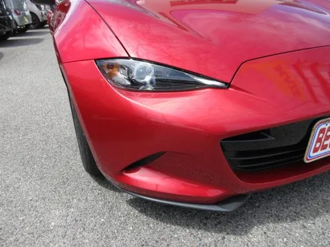 Mazda MX-5 (Roadster)