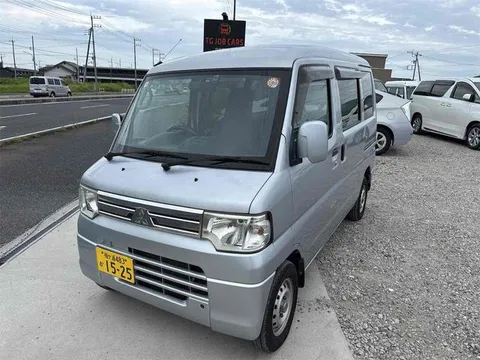 Mitsubishi Minicab Van
