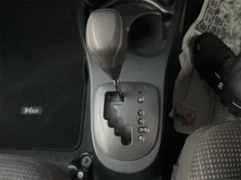 Toyota Yaris (Vitz)