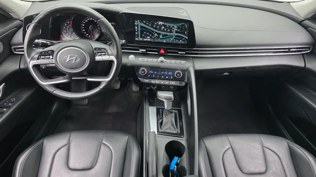 Hyundai Elantra (Avante)