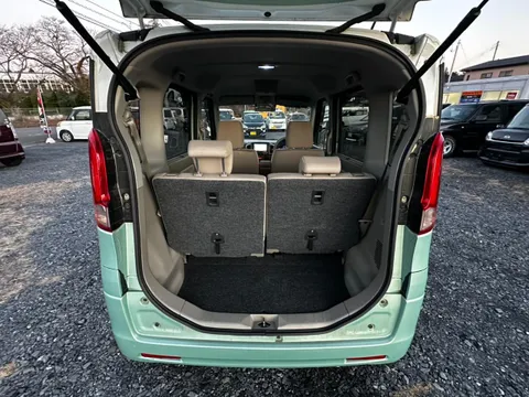 Suzuki Spacia