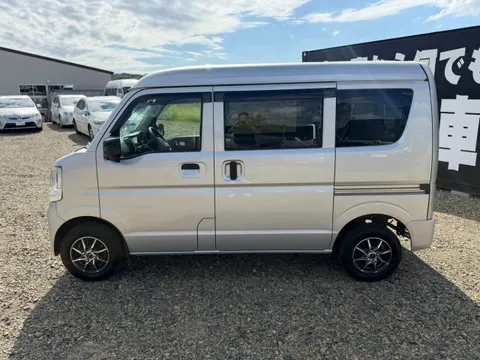 Nissan Clipper