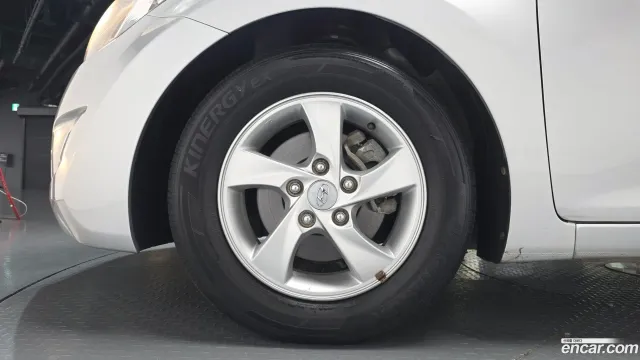 Hyundai Elantra (Avante)