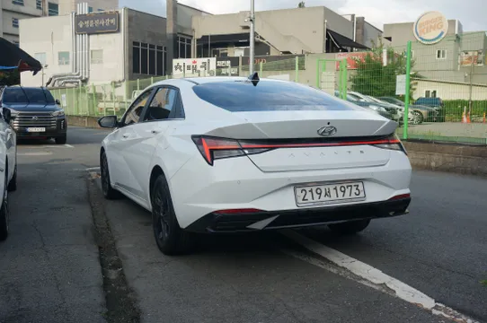 Hyundai Elantra (Avante)