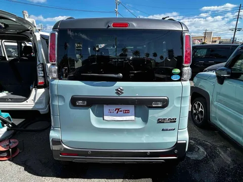 Suzuki Spacia Gear