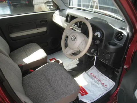 Daihatsu Mira Tocot