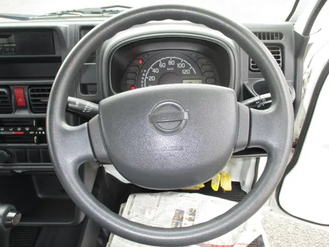 Nissan Clipper Truck