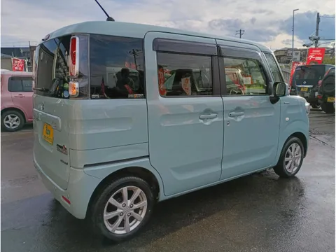 Suzuki Spacia