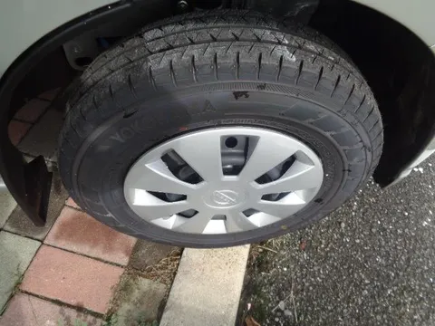 Nissan Clipper Van