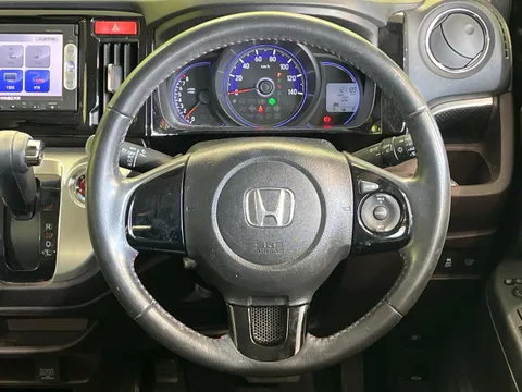 Honda N-WGN Custom