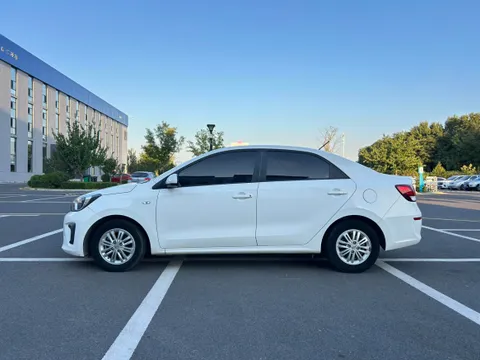 Kia Pegas