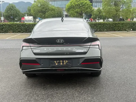 Hyundai Elantra (Avante)