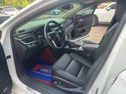 Cadillac XTS
