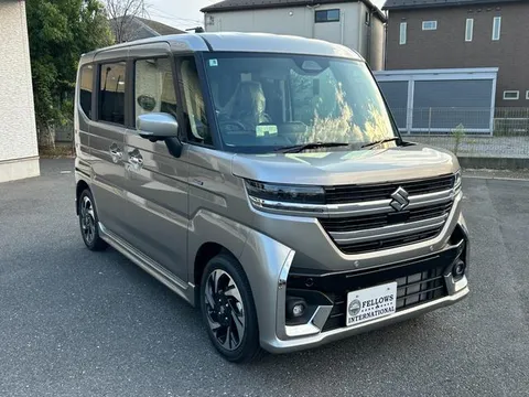 Suzuki Spacia Custom