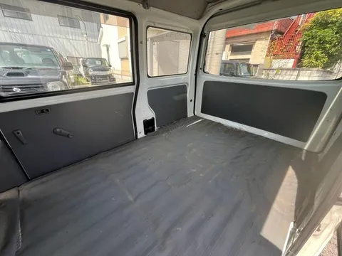 Mitsubishi Minicab Van
