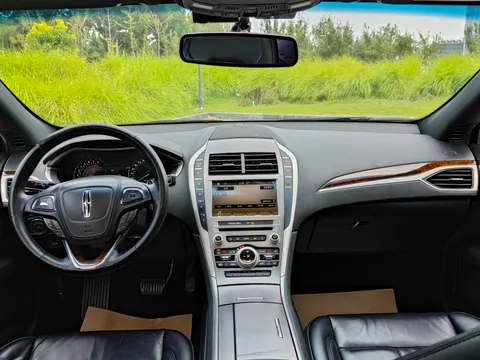 Lincoln MKZ