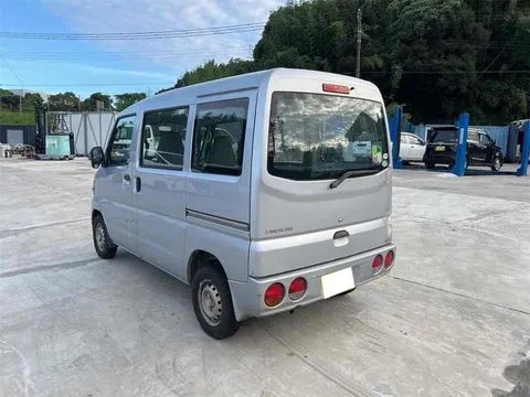 Mitsubishi Minicab Van