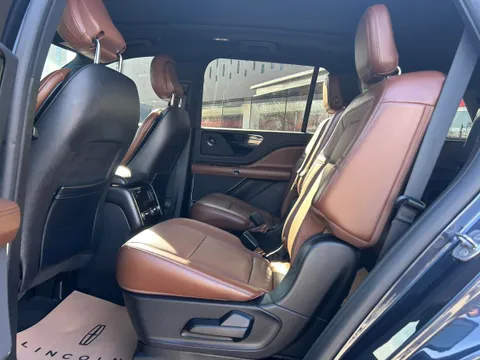 Lincoln Aviator