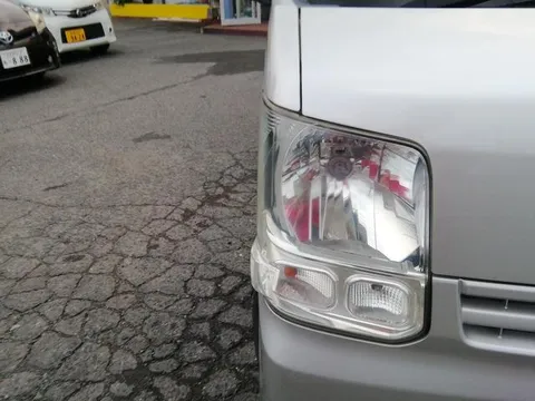 Mitsubishi Minicab Van