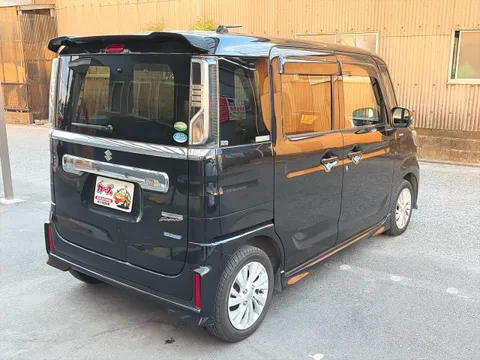 Suzuki Spacia Custom