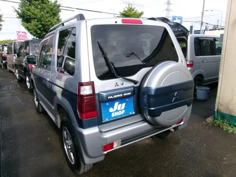 Mitsubishi Pajero Mini