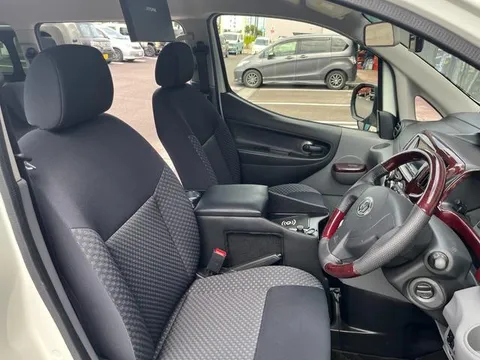 Nissan Vanette