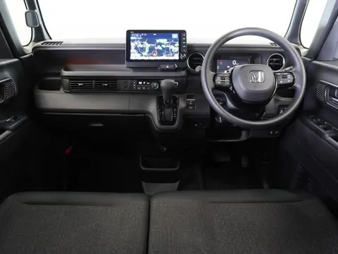Honda N-BOX Custom