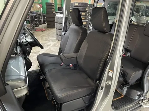 Suzuki Spacia Gear