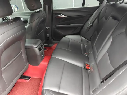 Cadillac CT4