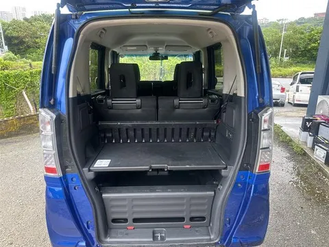 Honda N-BOX Plus