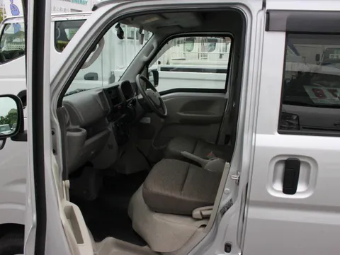 Nissan Clipper