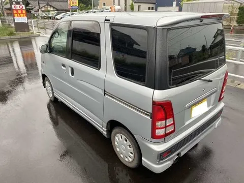 Daihatsu Atrai Wagon