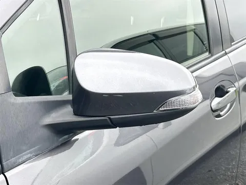 Toyota Yaris (Vitz)