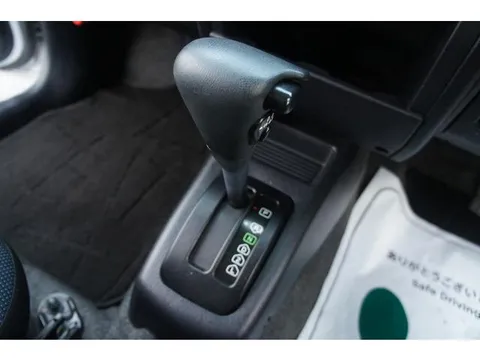 Nissan KIX