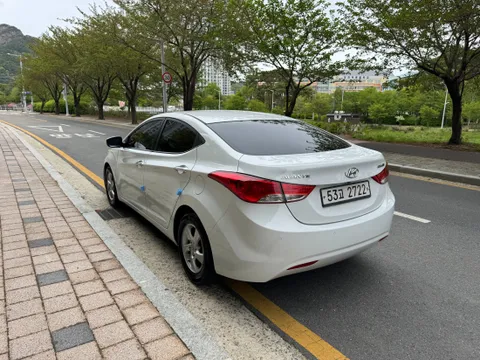 Hyundai Elantra (Avante)