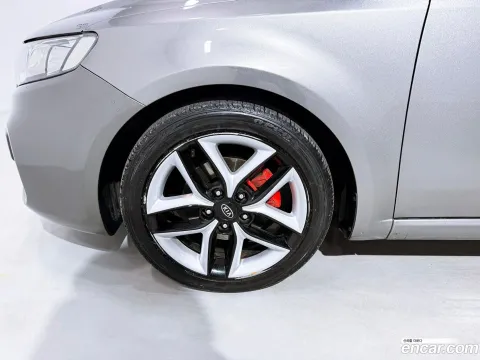 Kia Cerato (Forte)