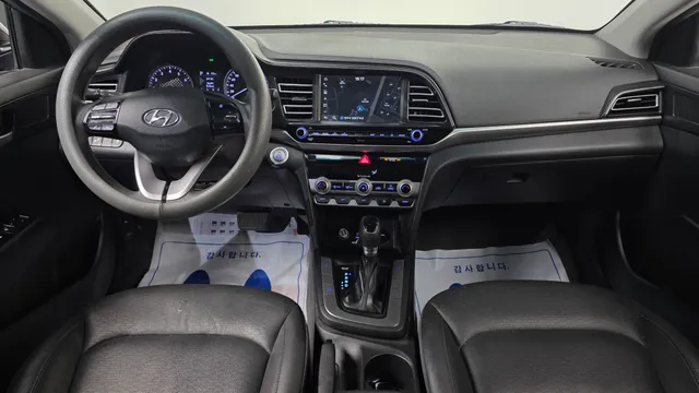 Hyundai Elantra (Avante)