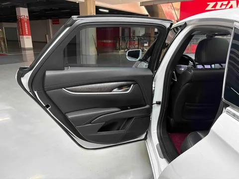 Cadillac XTS