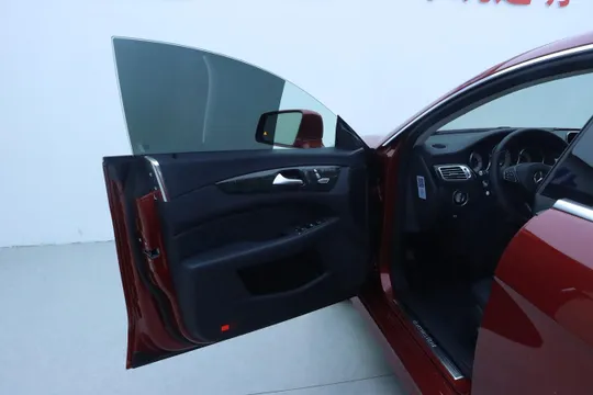 Mercedes-Benz Mercedes-Benz CLS