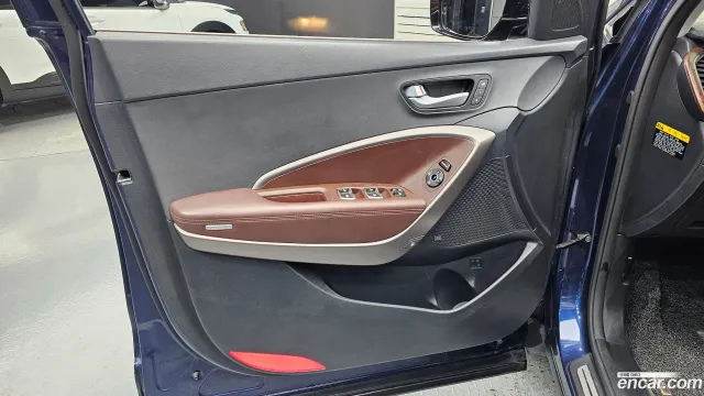 Hyundai Grand Santa Fe (Maxcruz)