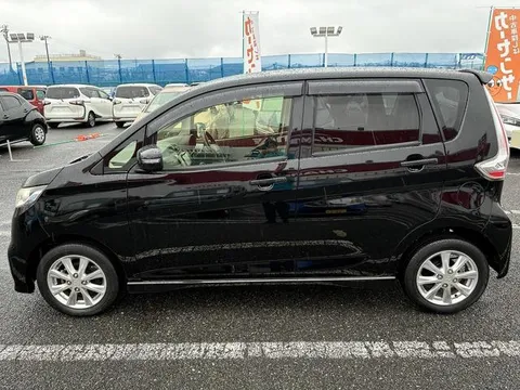 Mitsubishi eK Custom