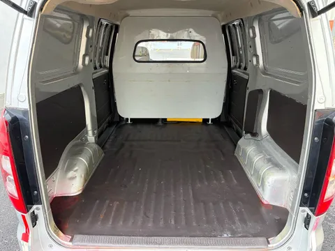 Wuling Hongguang V