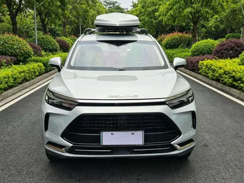 BAIC X7