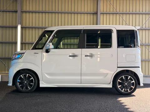 Suzuki Spacia Custom